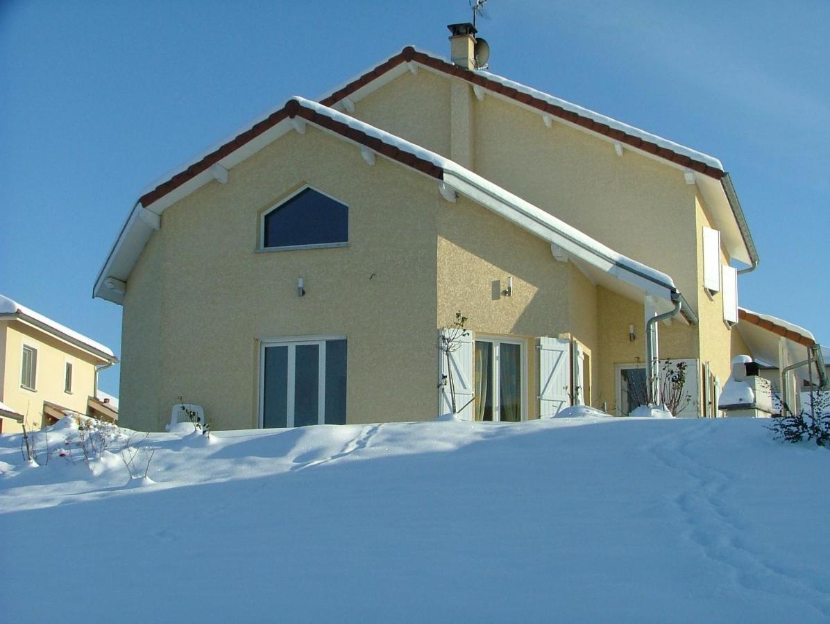 Bed and Breakfast Les Enselmes Montagnieu  Esterno foto
